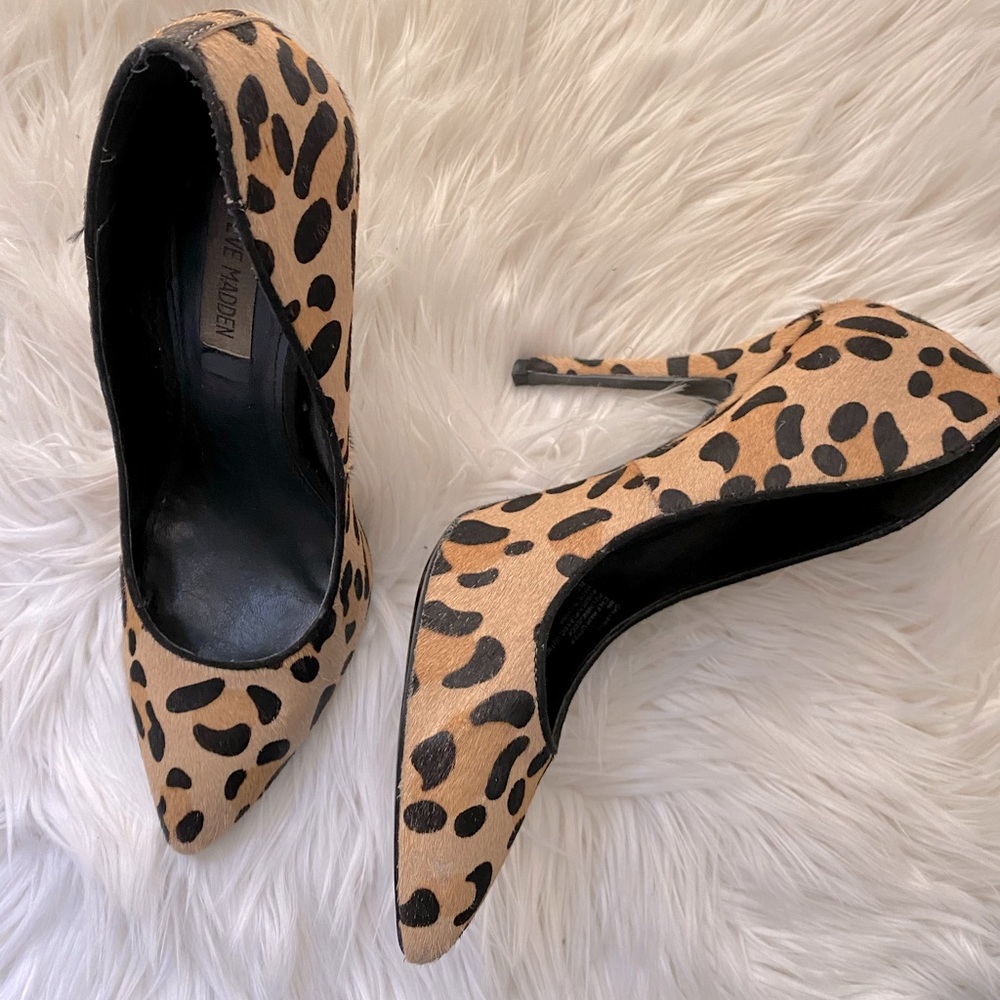 Steve Madden Leopard Print pony hair pumps